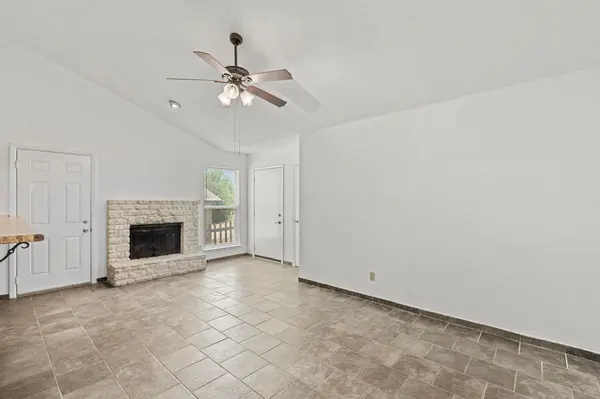 902 Sirocco DR #B, Austin, TX 78745