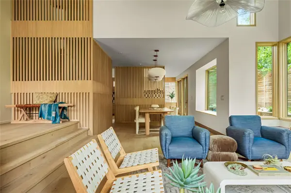 1102 Charlotte ST, Austin, TX 78703