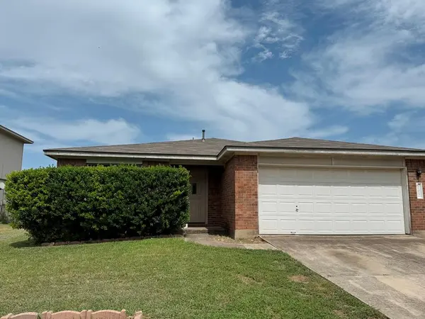 209 Katy B LN, Bastrop, TX 78602