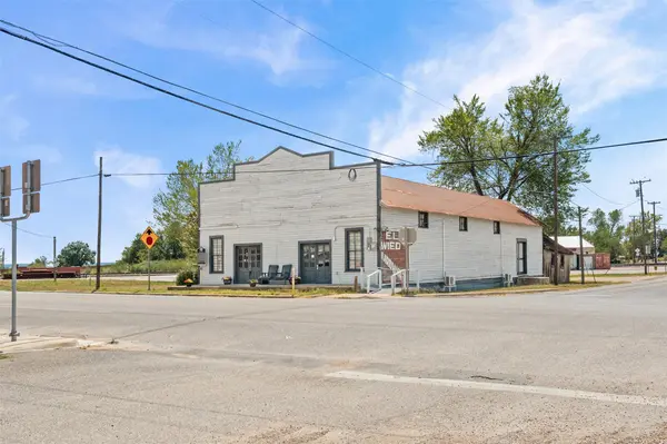 413 W Batte ST, Cameron, TX 76520