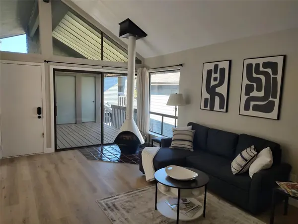 7122 Wood Hollow DR #22, Austin, TX 78731