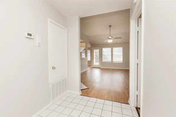 704 Red River LN, Leander, TX 78641