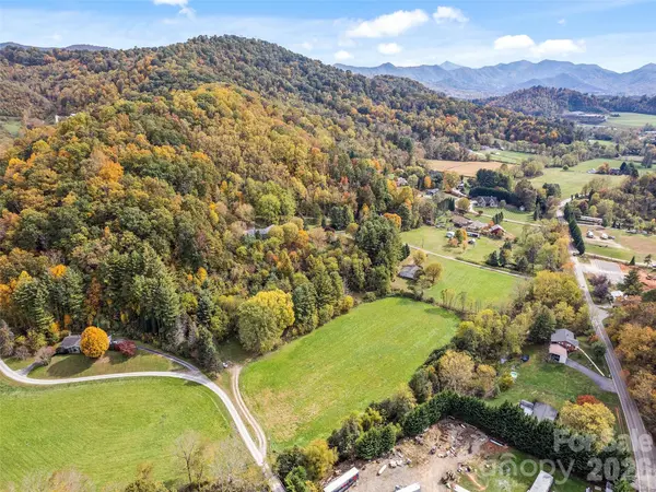 00 Carver Cove RD, Canton, NC 28716