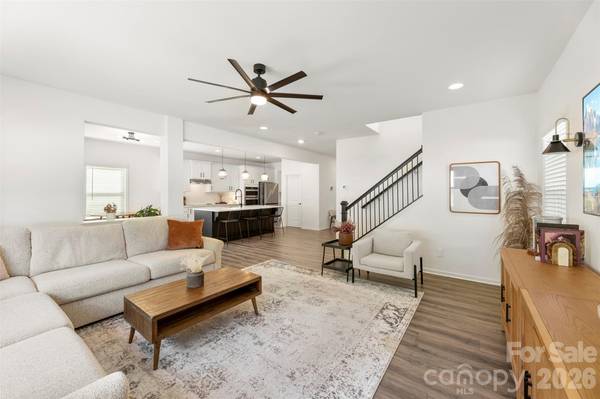 3152 Pinehills WAY, Mount Holly, NC 28120