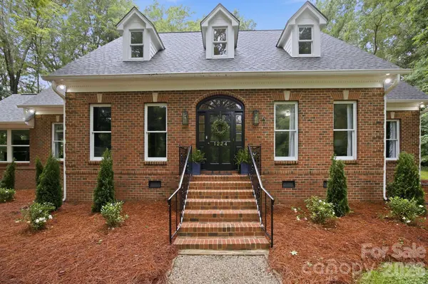 1224 Lago Vista DR, Matthews, NC 28104
