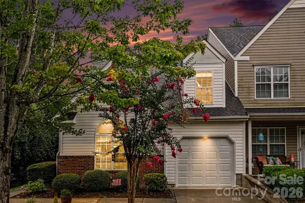 927 Sparrows Nest LN, Pineville, NC 28134