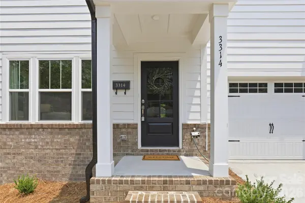 3314 Campbell DR, Charlotte, NC 28205