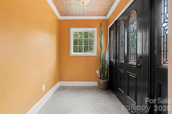 5914 Hanna CT, Charlotte, NC 28212