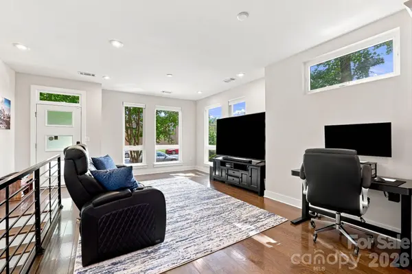 2860 Youngblood ST, Charlotte, NC 28203