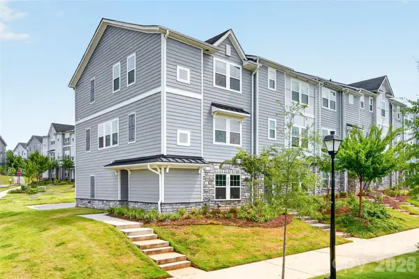 2522 Arbor Loop DR, Charlotte, NC 28217
