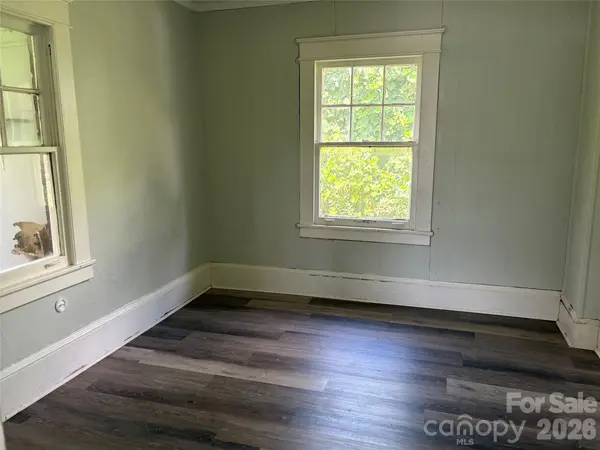 150 Woodlawn DR, Statesville, NC 28677