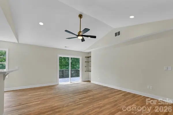 157 Scarlett Ridge DR, Marshall, NC 28753