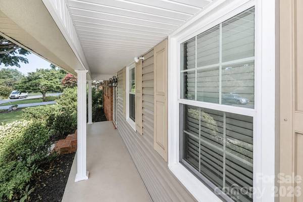 1412 Mount Vernon AVE, Statesville, NC 28677