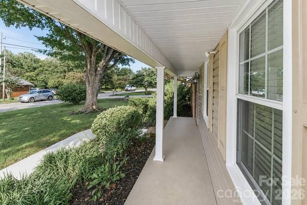 1412 Mount Vernon AVE, Statesville, NC 28677