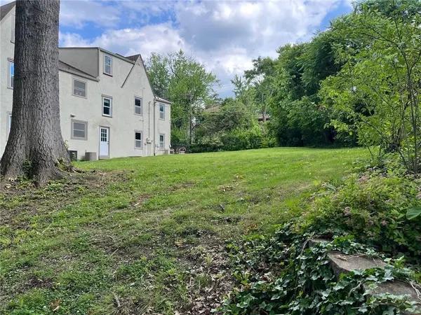 637 E 63 TER, Kansas City, MO 64131