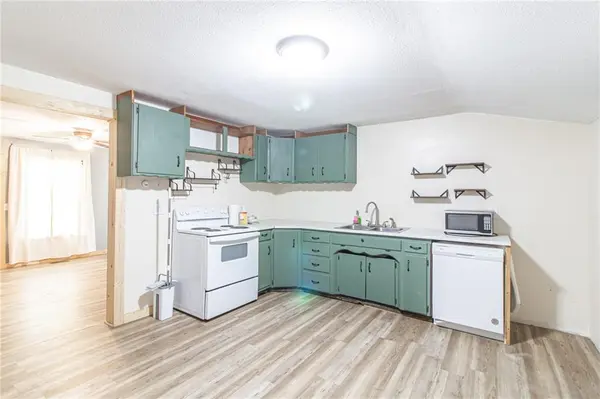 210 N Main ST, Centerview, MO 64019