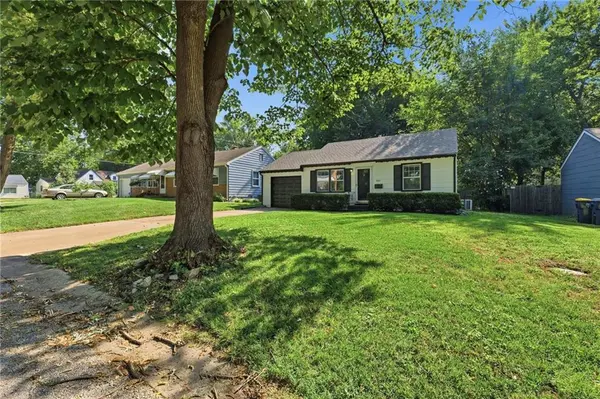 8103 McGee ST, Kansas City, MO 64114