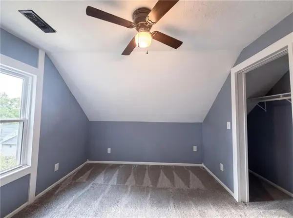 423 N Missouri ST, Liberty, MO 64068
