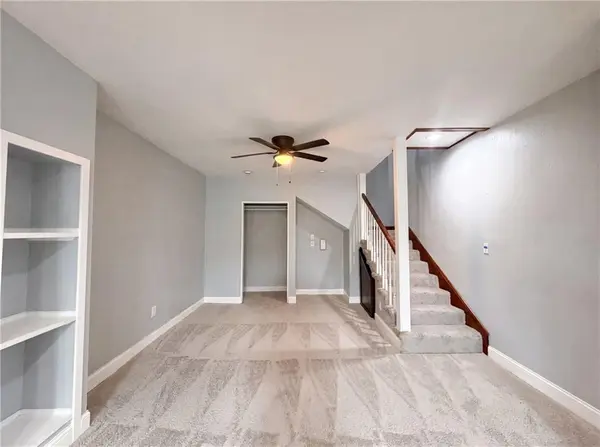 423 N Missouri ST, Liberty, MO 64068