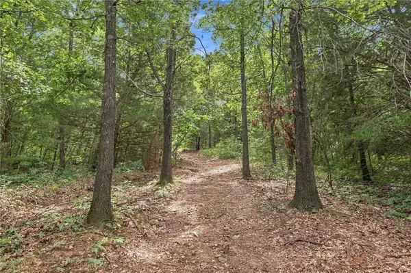 30405 Oak Grove RD, Paola, KS 66071