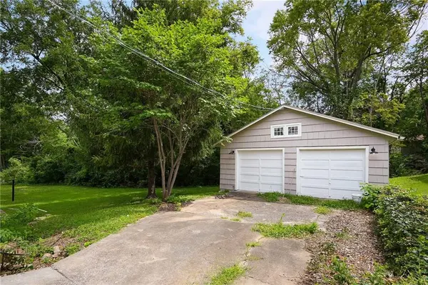 3605 S Norwood AVE, Independence, MO 64052