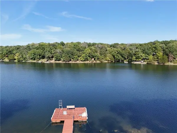 138 Laguna DR, Mound City, KS 66056