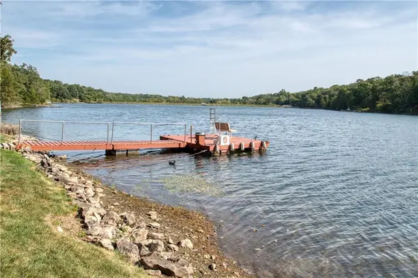 138 Laguna DR, Mound City, KS 66056