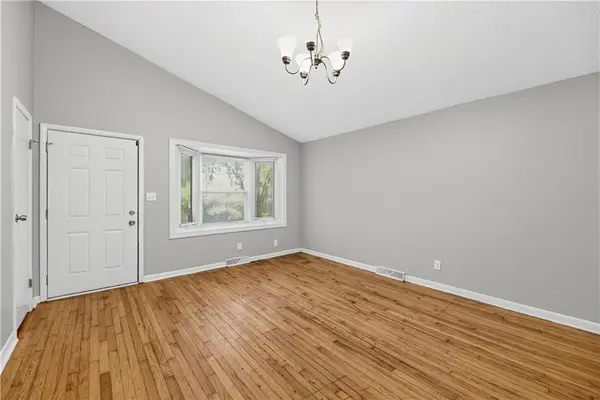 11209 Marsh AVE, Kansas City, MO 64134