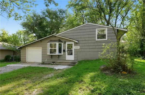 11209 Marsh AVE, Kansas City, MO 64134
