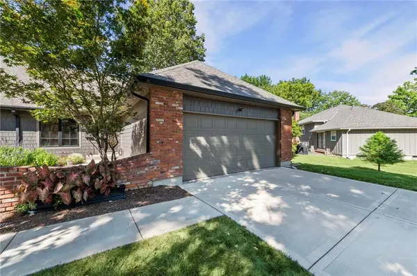 4300 W 82nd ST, Prairie Village, KS 66208