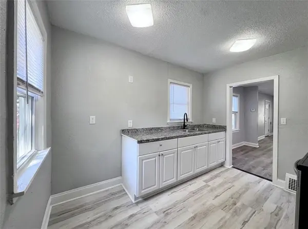 3847 E 60th TER, Kansas City, MO 64130