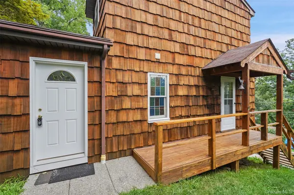 17 Mary AVE, Mahopac, NY 10541