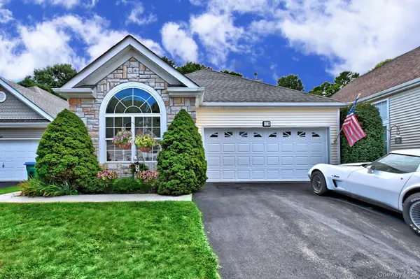 428 Leisure DR, Ridge, NY 11961