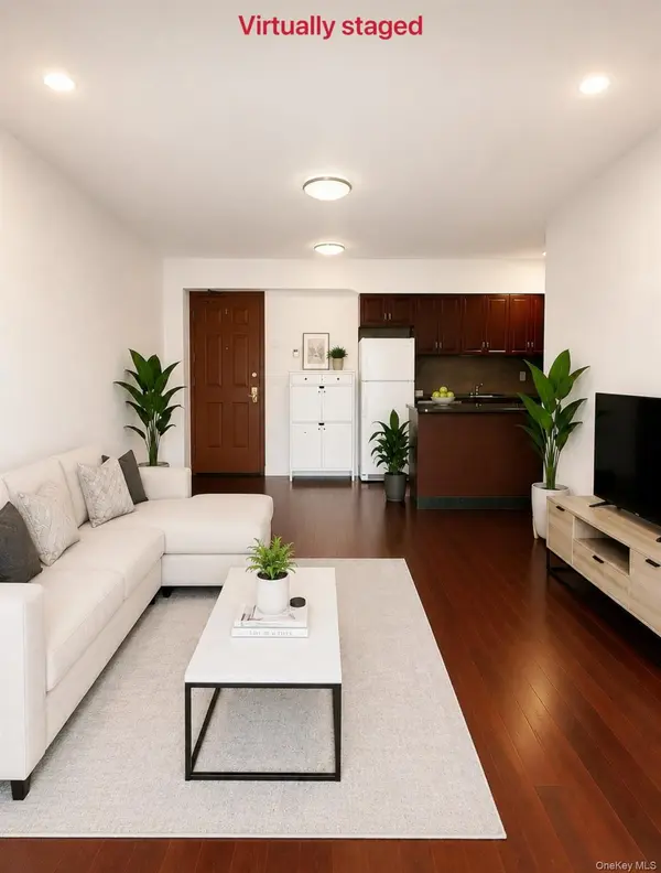 4105 College Point BLVD #2D, Flushing, NY 11355
