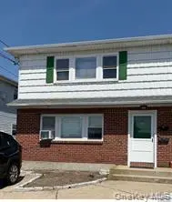 885 E Park AVE #Upper, Long Beach, NY 11561