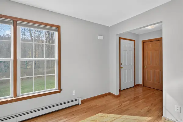 98 Black Creek RD, Esopus, NY 12429