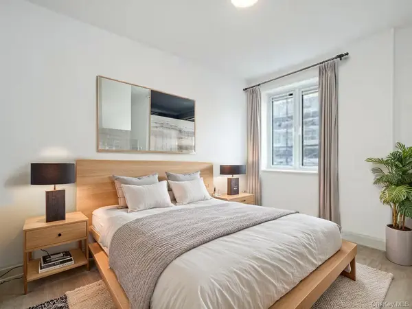 88-56 162nd ST #2D, Jamaica, NY 11432