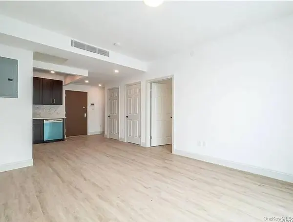 88-56 162nd ST #2D, Jamaica, NY 11432