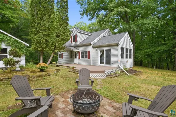 6988 S East Lake Blvd, Lake Nebagamon, WI 54880