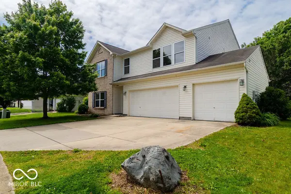 3508 Limelight LN, Whitestown, IN 46075