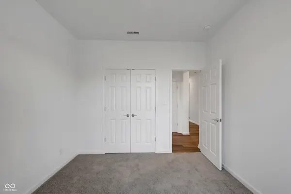 5540 Aspen Wood LN, Indianapolis, IN 46239