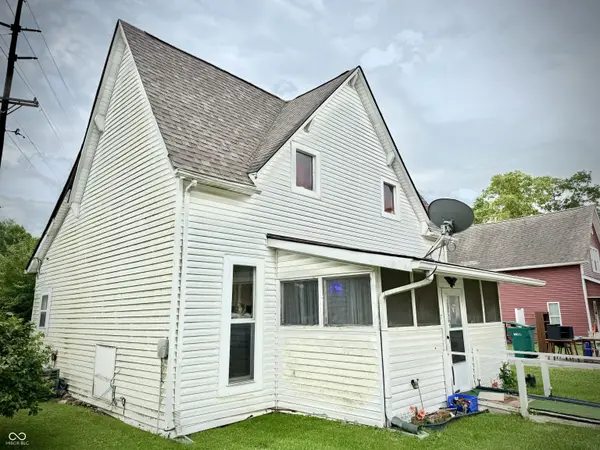 7 N Main ST, Whitestown, IN 46075