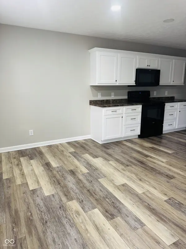 120 E Harrison ST, Mooresville, IN 46158