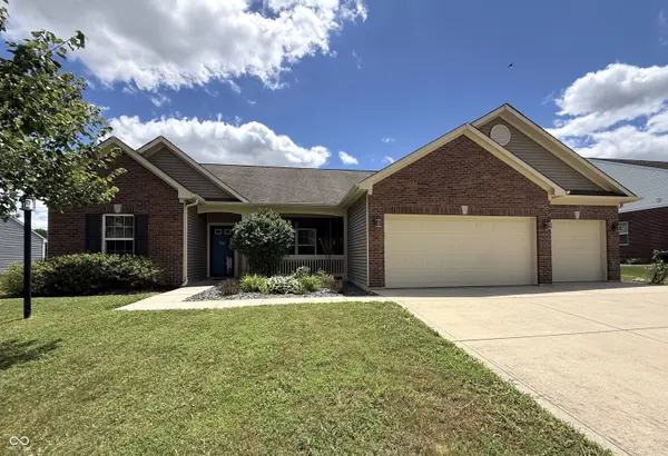 6787 Wilmot LN, Avon, IN 46123