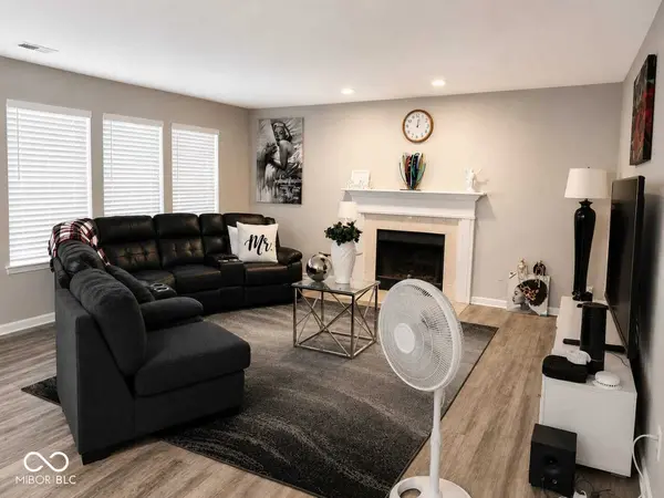 8727 Trumpeter drive, Indianapolis, IN 46234