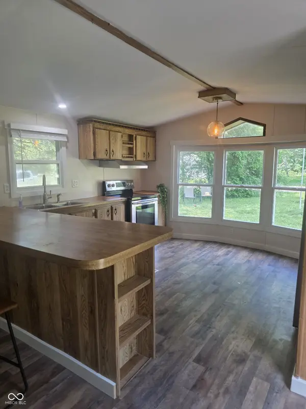 319 Honey Locust PL, North Vernon, IN 47265
