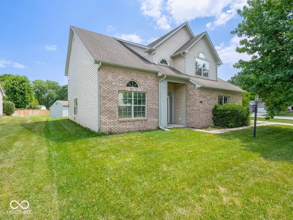 723 Charter Woods DR, Indianapolis, IN 46224