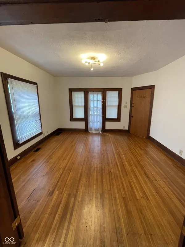 537 E 11th ST #1, Indianapolis, IN 46202