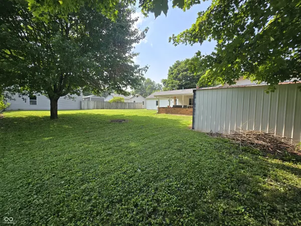 1121 W Washington AVE, Shelbyville, IN 46176