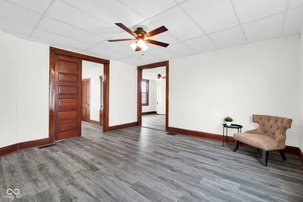 52 N Hinman ST, Columbus, IN 47201